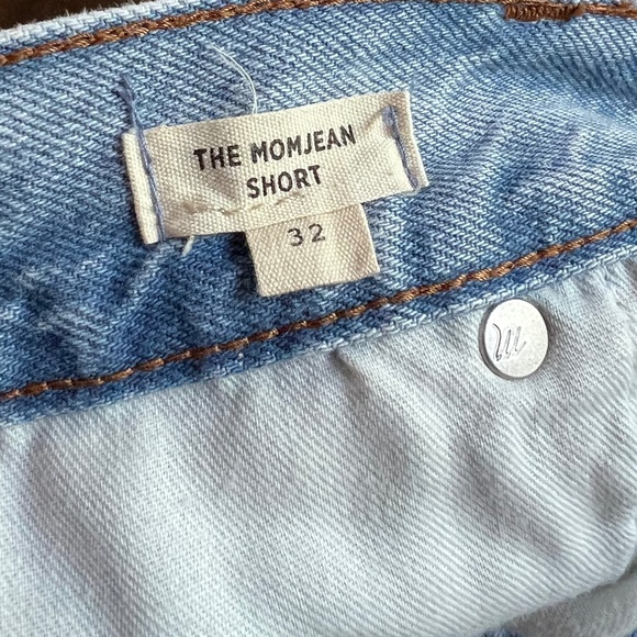MADEWELL Women's Light Wash Mom Jean Distressed Denim Shorts ~ Ladies Size 32 - Picture 6 of 6